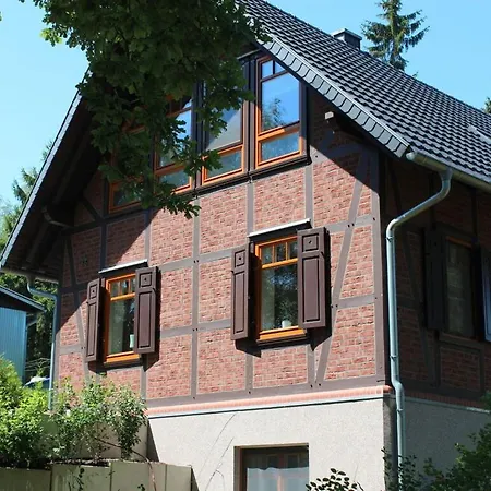 בית נופש Is A Modern Retreat *