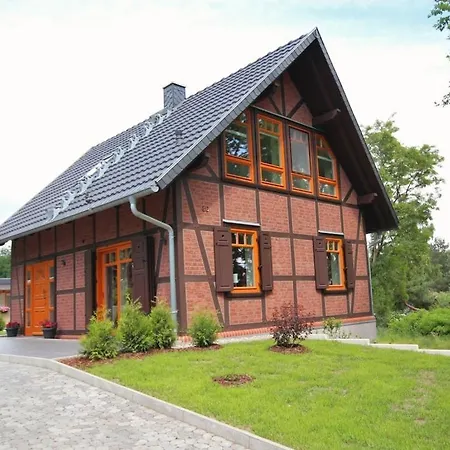 בית נופש Is A Modern Retreat