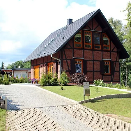 בית נופש Is A Modern Retreat *