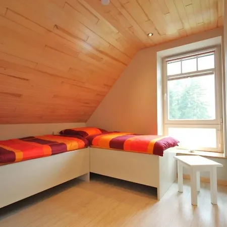 Is A Modern Retreat בית נופש